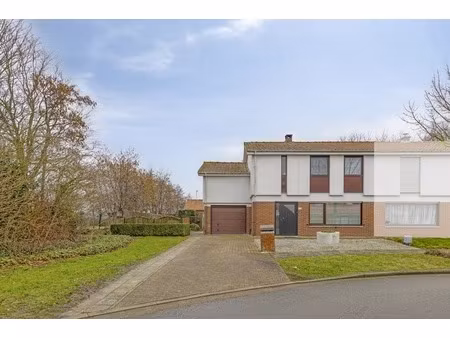 huis te koop in veurne met 4 slaapkamers