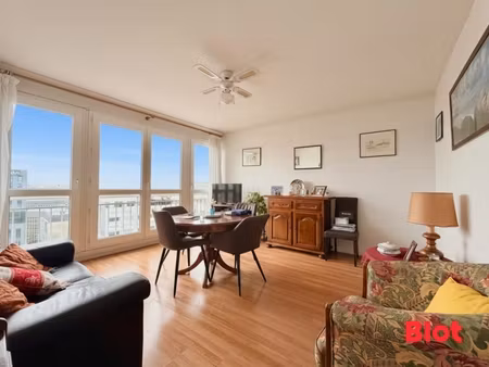 t3 lumineux ile de nantes