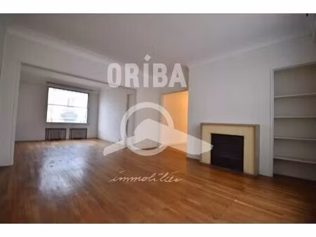 t4 hypercentre avec parking