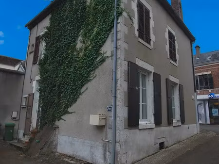 immeuble à bléneau (89220)