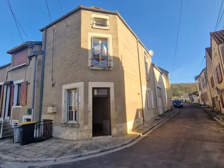 maison de ville à ancy-le-franc (89160)