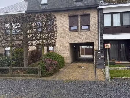 steenweg naar wetteren 135 - 9200 schoonaarde