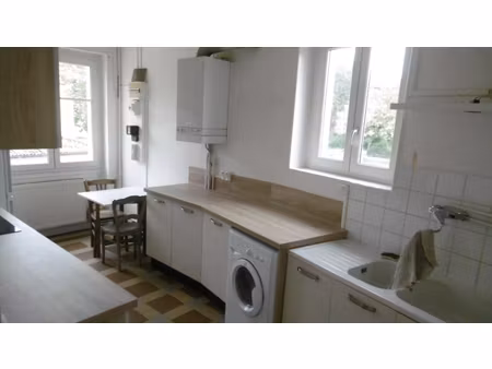 appartement t3 meublé - centre ville tournus