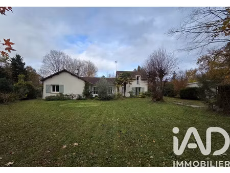 maison à lamorlaye (60260)