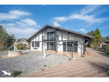vente maison 4 pièces 146 m² à saint-vincent-de-tyrosse (40230)  396 112 €