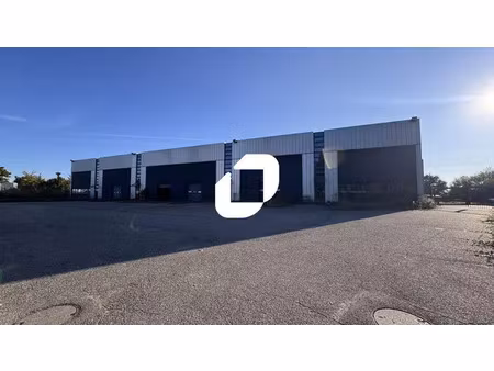 a louer  surfaces de stockage - possibilite precaire