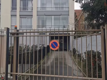 parking à la garenne-colombes (92250)
