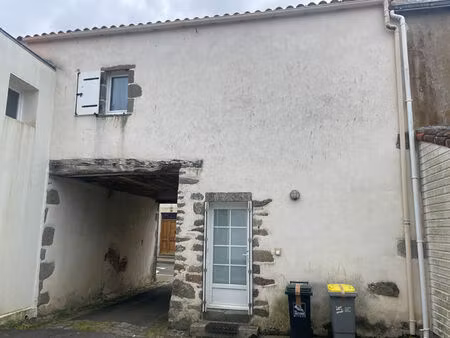location maison 3 pièces  60.00m²  moutiers
