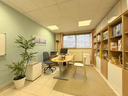 bureaux paris 19ème 16.03 m2