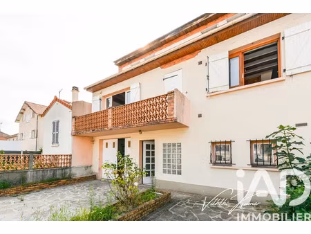 maison traditionnelle à le blanc-mesnil (93150)