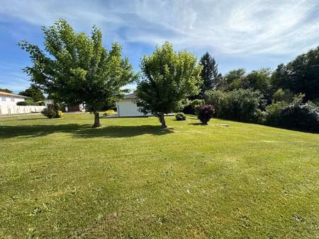 vente terrain 800 m² fargues-saint-hilaire (33370)