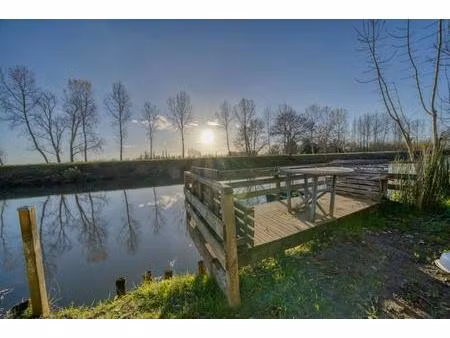 demeure authentique avec ponton privé à damvix