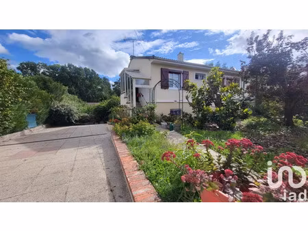 maison traditionnelle à pannes (45700)