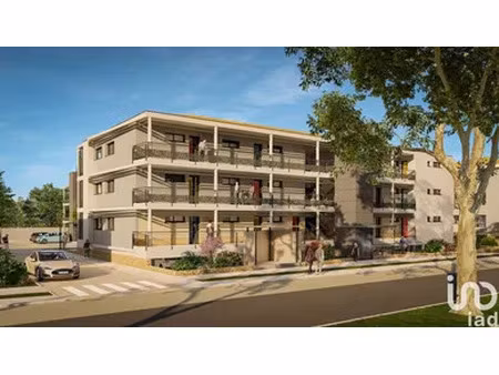 appartement à senas (13560)
