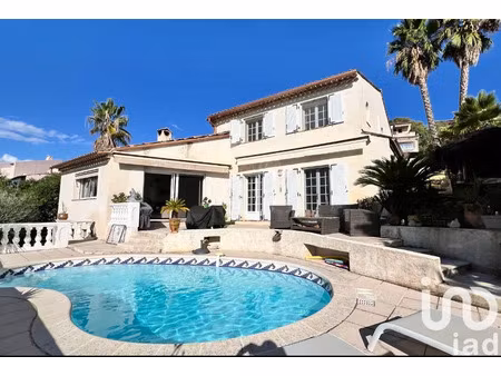 maison traditionnelle à la gaude (06610)