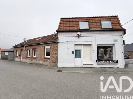 immeuble à noordpeene (59670)