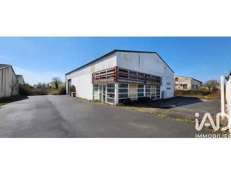 garage à la vergne (17400)