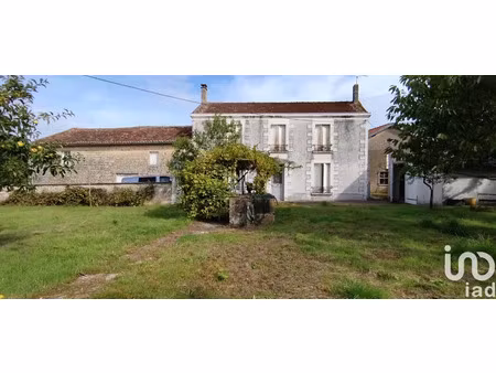 maison de ville à aulnay (17470)