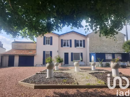 maison à courcelles (17400)