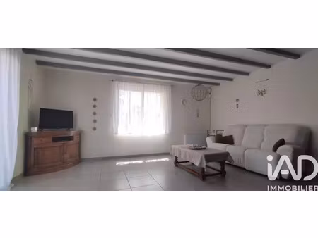 maison à doix (85200)