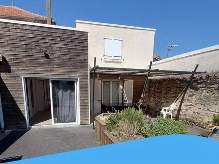maison à mouchamps (85640)