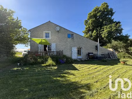 maison de campagne à doix (85200)