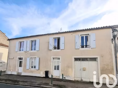maison de ville à sainte-hermine (85210)