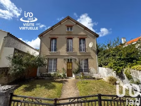 maison à fontenay-le-comte (85200)