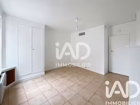 appartement à sonchamp (78120)