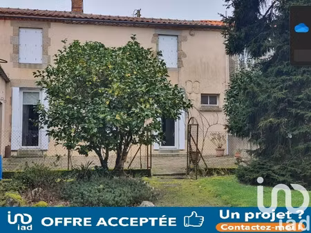 maison à chavagnes-en-paillers (85250)