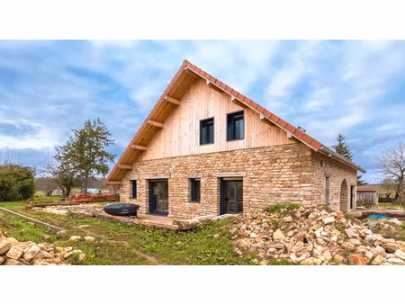 vente maison 7 pièces 228 m² champagney (39290)