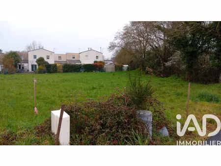 terrain à bâtir à couëron (44220)