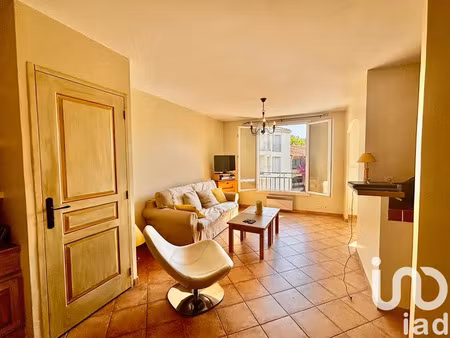 appartement à saint-tropez (83990)