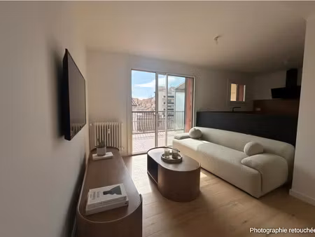 vente appartement 3 pièces 64m2 toulon 83200 - 189000 € - surface privée