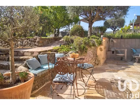 maison de village à évenos (83330)