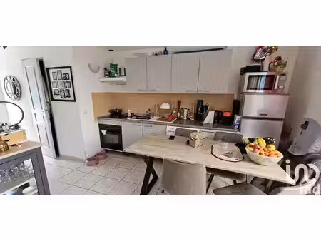 appartement à rougiers (83170)