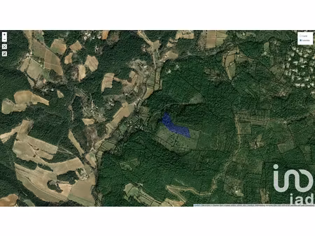 terrain à lorgues (83510)