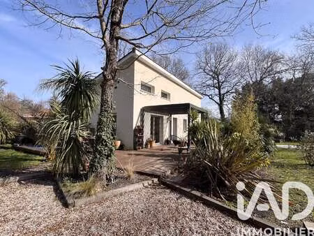 vente maison à blaignan (33340) : à vendre / 102m² blaignan