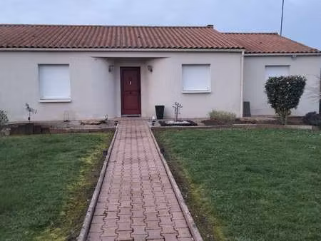 vente maison à la réorthe (85210) : à vendre / 101m² la réorthe