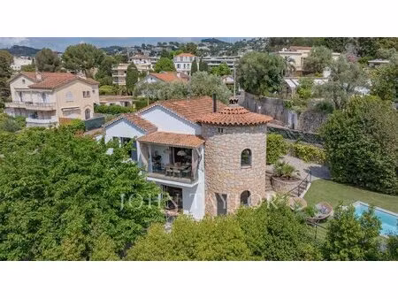 cannes oxford – élégante villa de caractère entièrement rénovée avec terrain...