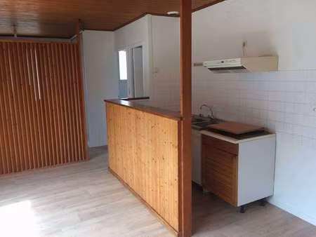 location maison à saint-lumine-de-clisson (44190) : à louer / 36m² saint-lumine-de-clisson