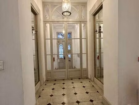 location bureaux et commerces à marseille 6e (13006) : à louer / 200m² marseille 6e