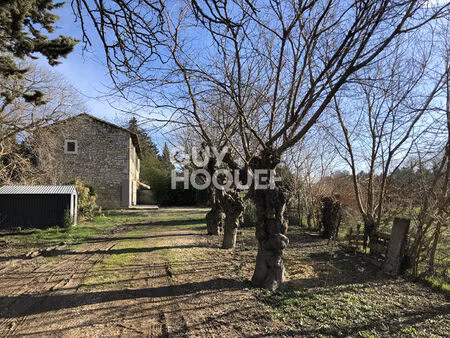 mas mitoyen sur une parcelle de 1275 m