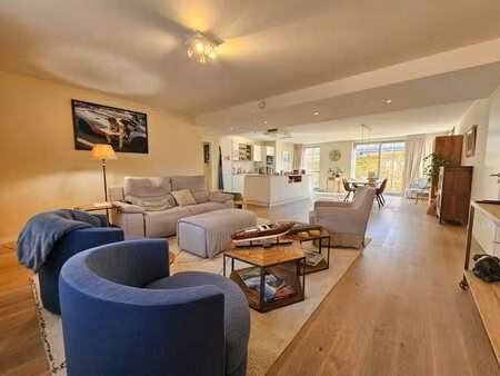 centre de lasne - rdc avec jardin de 258m²