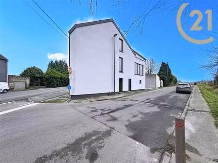 maison en gros oeuvre fermé + bureau professionnel