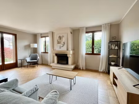vente maison 4 pièces 100 m² chassieu (69680)