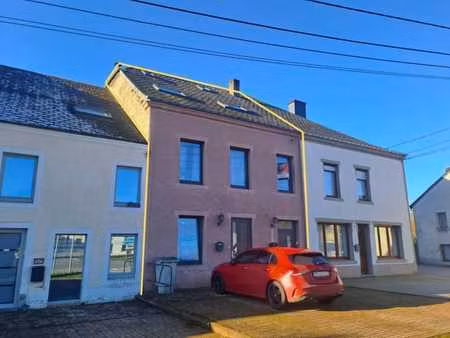 agréable maison au centre de rulles (habay)