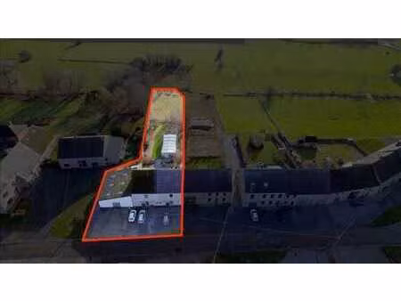 fermette 3 façades avec piscine