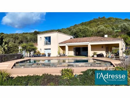 vente villa 5 pièces 220 m² à afa (20167)  1 298 000 €