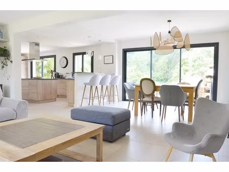 vente maison 8 pièces 180 m² à dampierre-en-yvelines (78720)  699 000 €